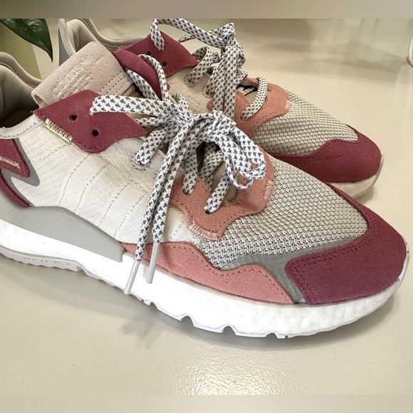 NWOB Adidas Night Jogger - Picture 10 of 16